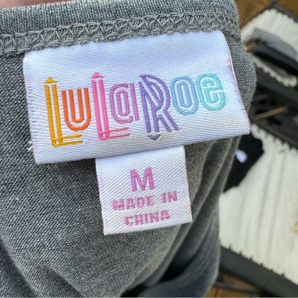 EUC LuLaRoe Irma dipped print cassette tapes Tunic Top Shirt Short Sleeve Medium - Picture 4 of 6